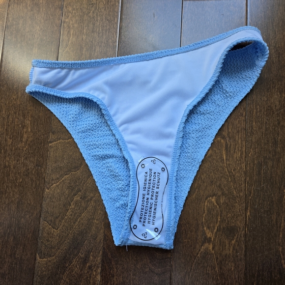 Powder Blue Ribbed Bikini Set - Picture 7 of 8